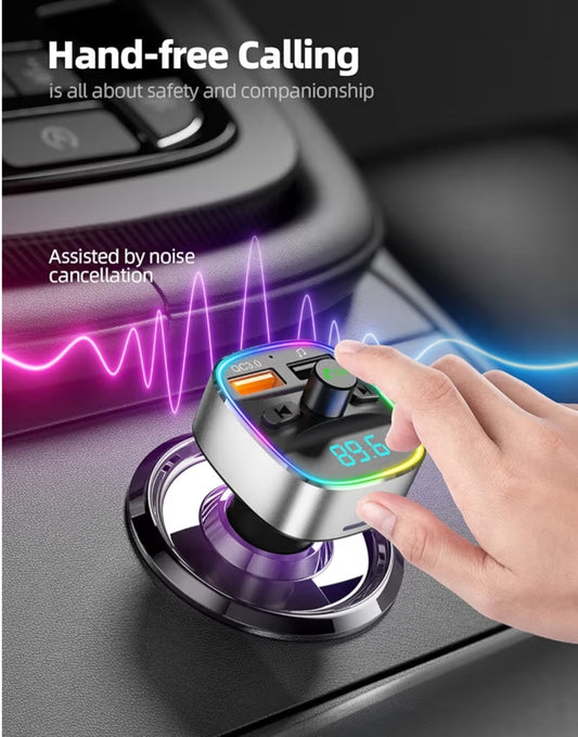 Bluetooth FM-sender, motoradapterlaaier met dubbele USB-laaipoorte, MP3-musiekspeler ondersteun TF-kaart, handvrye oproepe - silwer
