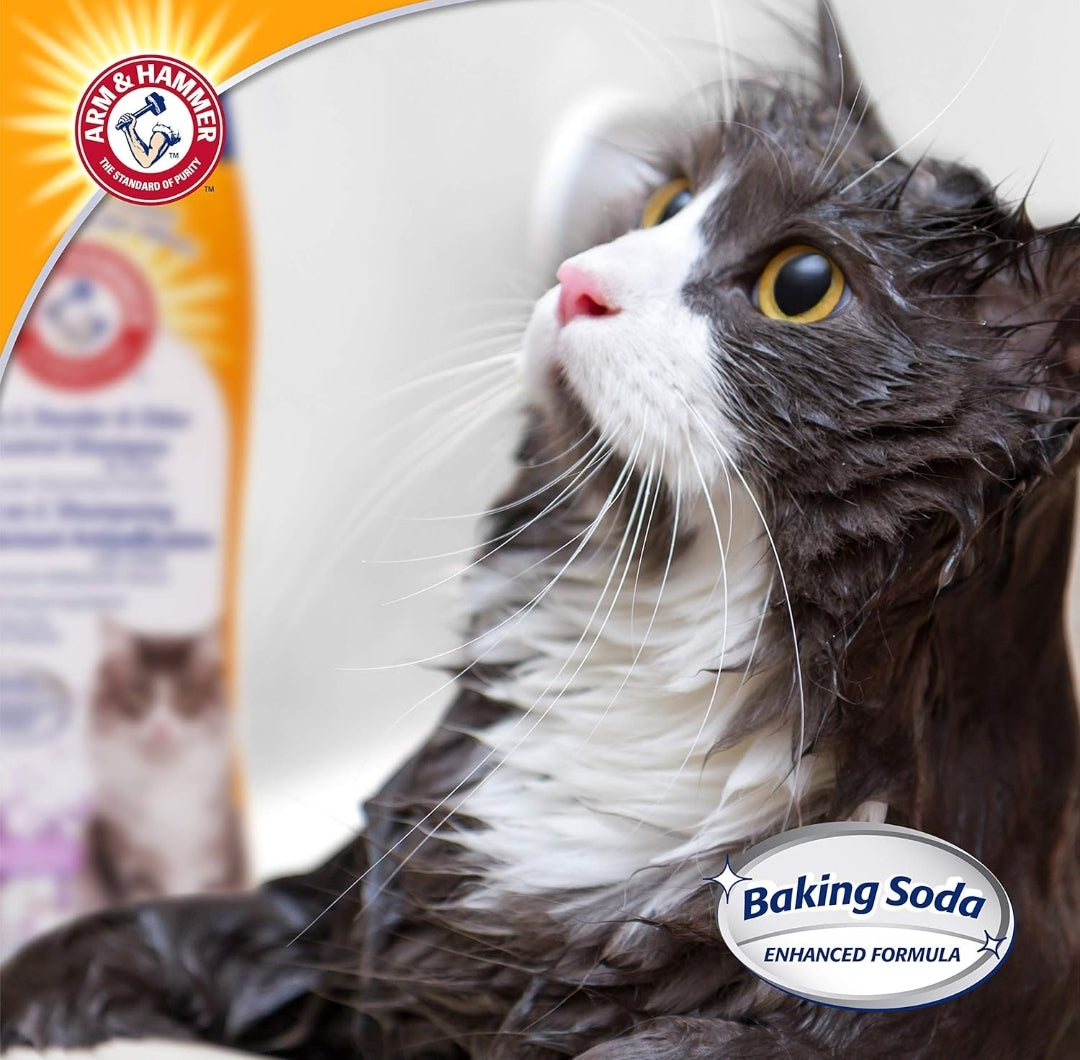 Arm & Hammer 2-in-1 Deodorizing & Shampoo for Cats - Lavender Chamomile Scent, 20oz (Pack of 1)