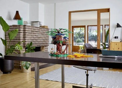 LEGO Ideas Boomhuis, Modelboustel met 3 Hutte, Verwisselbare Blaaie, Minifigure en 'n Voëlbeeldjie - NUUT