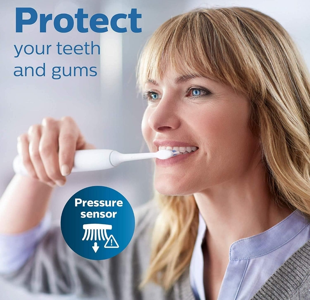 Philips Sonicare ProtectiveClean 5100 Herlaaibare Elektriese Tandeborsel, met Druksensor, 3 Skoonmaakmodusse, SmarTimer en QuadPacer Reiskas - Wit, Model HX6857/11