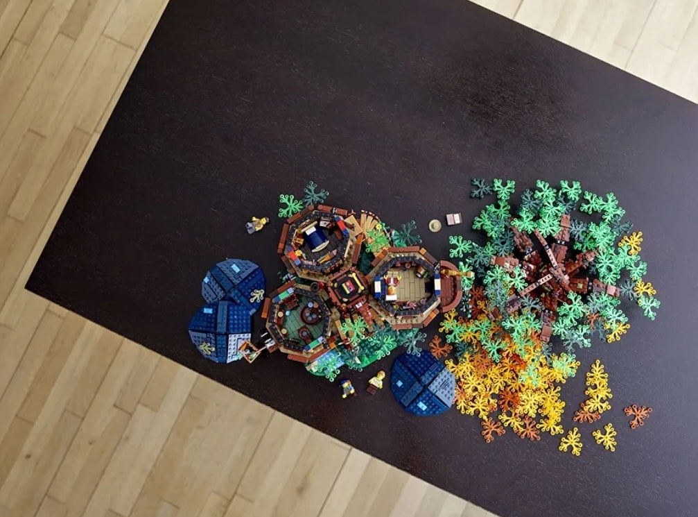 LEGO Ideas Boomhuis, Modelboustel met 3 Hutte, Verwisselbare Blaaie, Minifigure en 'n Voëlbeeldjie - NUUT