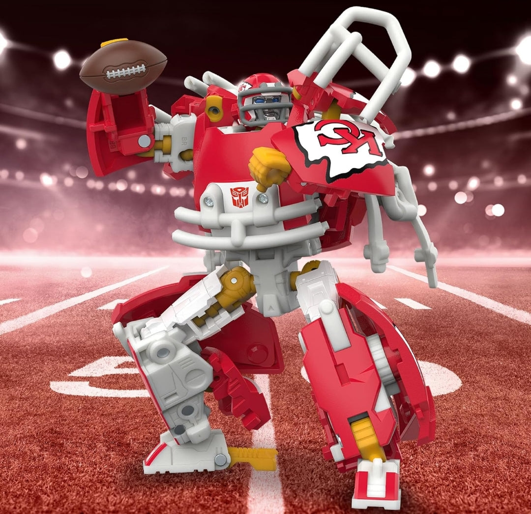 Transformers NFL Kansas City Chiefs KC-59, 5.5-Inch Action Figure Changes from Robot to Helmet, Football Toys for Ages 8+