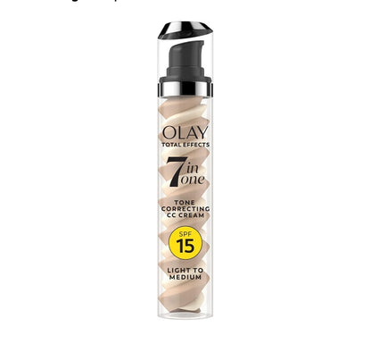 Olay Total Effects Velkleurkorrigerende Gesigbevogtiger met Sonskerm SPF 15, Lig tot Medium (1.7 Oz)