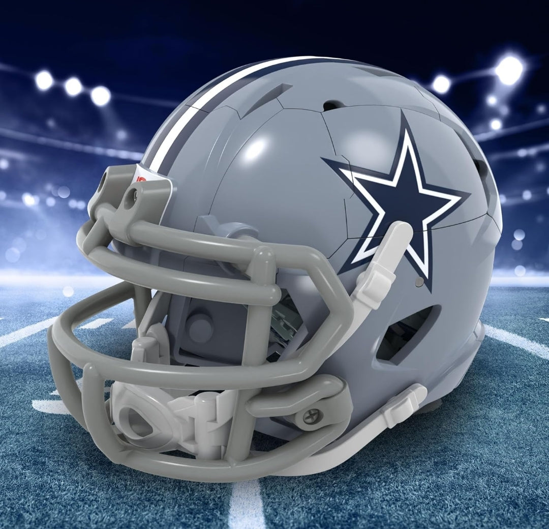 Transformers NFL Dallas Cowboys Starblitz 5.5-Inch Action Figure Changes from Robot to Helmet, Football Toys for Ages 8+