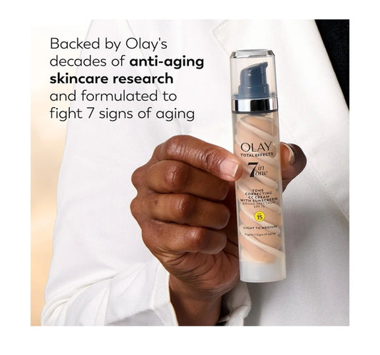 Olay Total Effects Velkleurkorrigerende Gesigbevogtiger met Sonskerm SPF 15, Lig tot Medium (1.7 Oz)