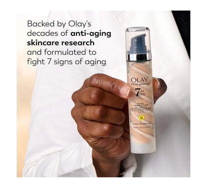 Olay Total Effects Velkleurkorrigerende Gesigbevogtiger met Sonskerm SPF 15, Lig tot Medium (1.7 Oz)